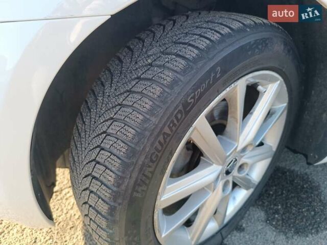 Білий Шкода Октавія, об'ємом двигуна 1.97 л та пробігом 296 тис. км за 10800 $, фото 12 на Automoto.ua