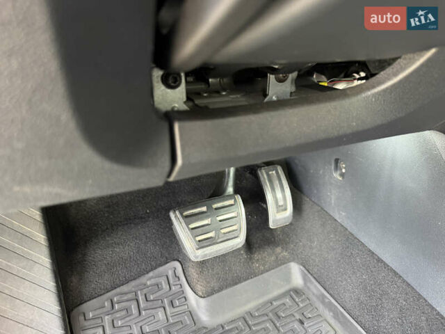 Белый Шкода Октавия, объемом двигателя 2 л и пробегом 320 тыс. км за 12500 $, фото 15 на Automoto.ua