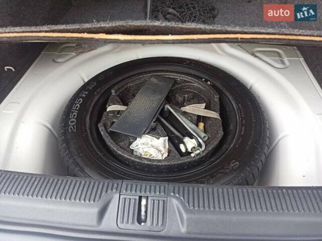 Белый Шкода Октавия, объемом двигателя 1.8 л и пробегом 125 тыс. км за 9900 $, фото 8 на Automoto.ua