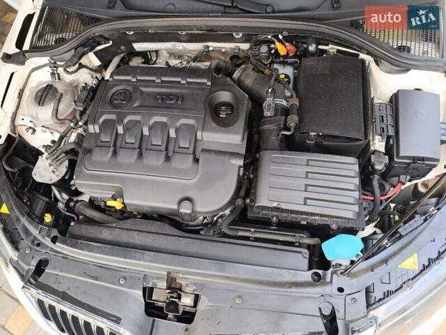 Белый Шкода Октавия, объемом двигателя 1.6 л и пробегом 276 тыс. км за 10500 $, фото 24 на Automoto.ua