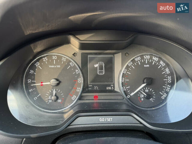 Белый Шкода Октавия, объемом двигателя 1.6 л и пробегом 280 тыс. км за 9500 $, фото 15 на Automoto.ua