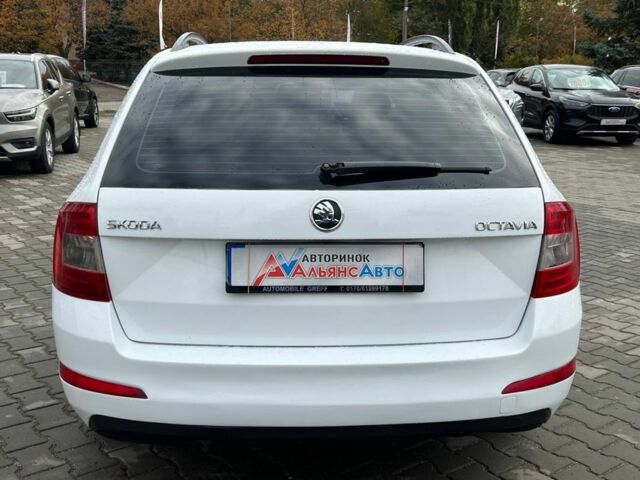 Білий Шкода Октавія, об'ємом двигуна 1.6 л та пробігом 274 тис. км за 8700 $, фото 5 на Automoto.ua
