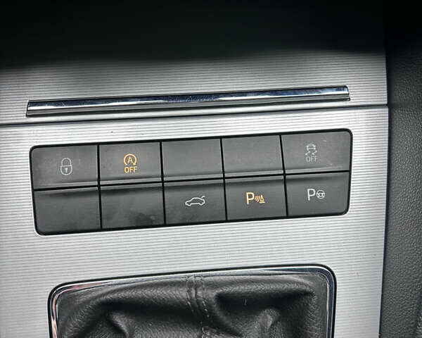 Білий Шкода Октавія, об'ємом двигуна 1.97 л та пробігом 240 тис. км за 11200 $, фото 15 на Automoto.ua