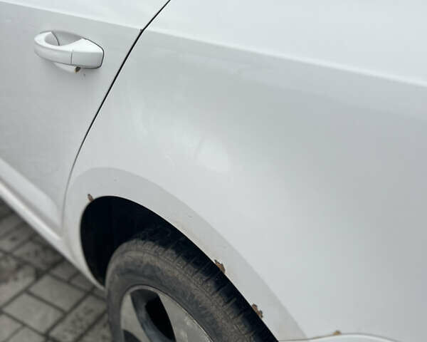 Белый Шкода Октавия, объемом двигателя 1.97 л и пробегом 308 тыс. км за 8200 $, фото 13 на Automoto.ua