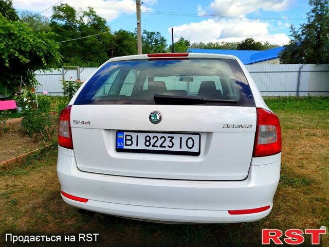 Белый Шкода Октавия, объемом двигателя 1.8 л и пробегом 222 тыс. км за 8400 $, фото 2 на Automoto.ua