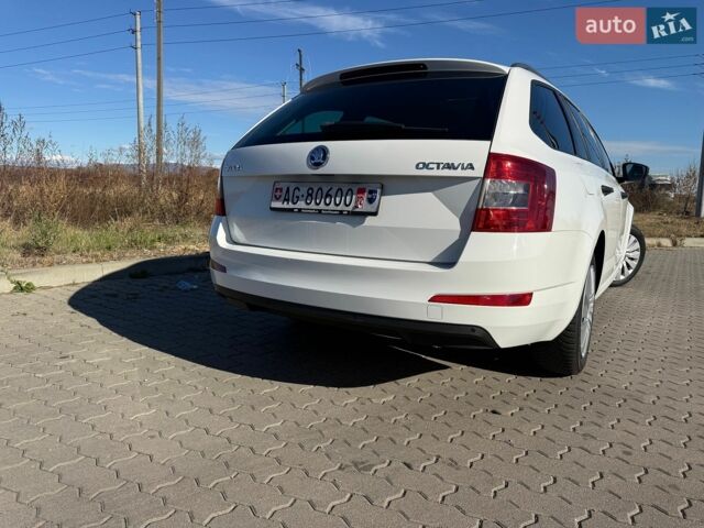 Білий Шкода Октавія, об'ємом двигуна 1.4 л та пробігом 144 тис. км за 9800 $, фото 16 на Automoto.ua
