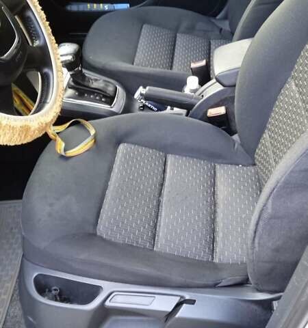 Білий Шкода Октавія, об'ємом двигуна 1.6 л та пробігом 295 тис. км за 7777 $, фото 12 на Automoto.ua