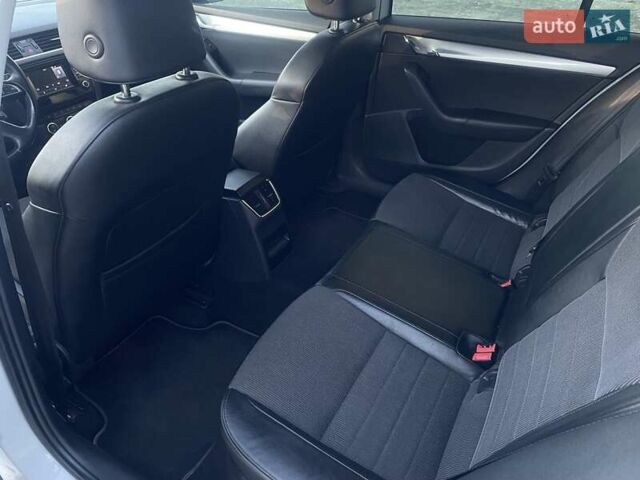 Білий Шкода Октавія, об'ємом двигуна 1.97 л та пробігом 243 тис. км за 9700 $, фото 14 на Automoto.ua