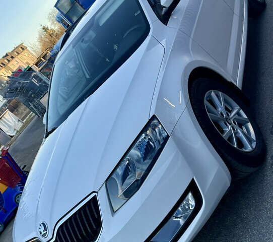 Белый Шкода Октавия, объемом двигателя 1.6 л и пробегом 297 тыс. км за 9100 $, фото 1 на Automoto.ua