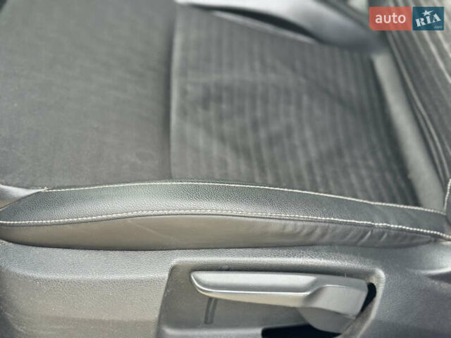 Белый Шкода Октавия, объемом двигателя 2 л и пробегом 320 тыс. км за 12500 $, фото 45 на Automoto.ua