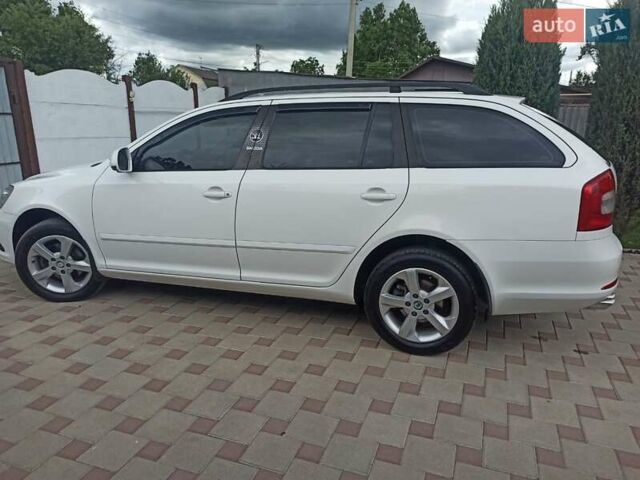 Белый Шкода Октавия, объемом двигателя 1.8 л и пробегом 125 тыс. км за 9900 $, фото 11 на Automoto.ua