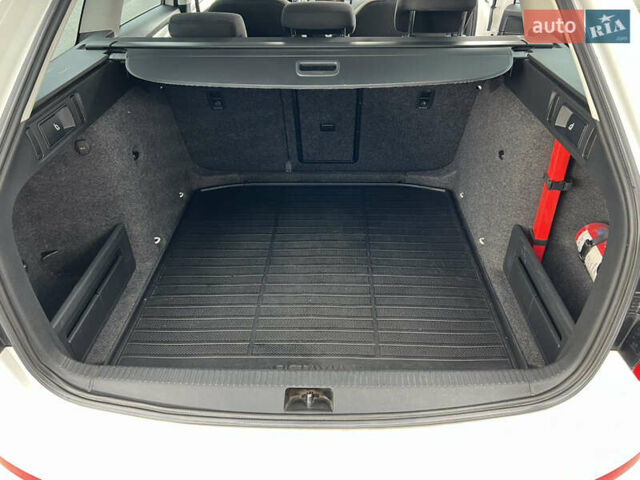 Белый Шкода Октавия, объемом двигателя 1.6 л и пробегом 261 тыс. км за 10400 $, фото 19 на Automoto.ua