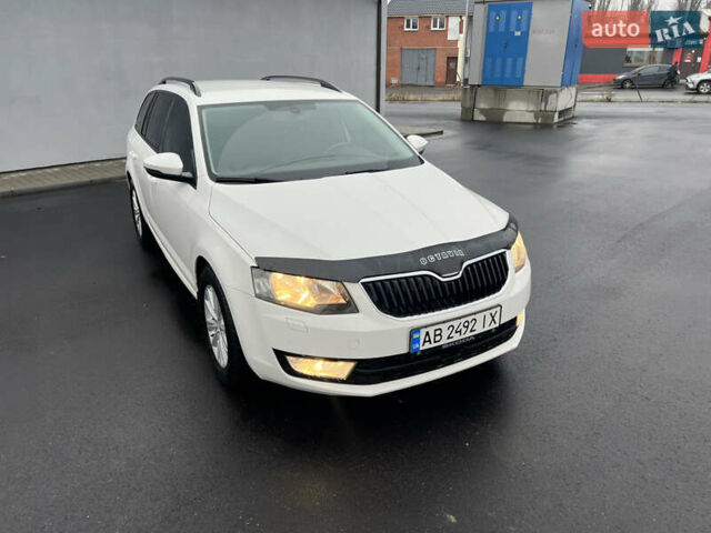Білий Шкода Октавія, об'ємом двигуна 1.6 л та пробігом 225 тис. км за 8799 $, фото 12 на Automoto.ua