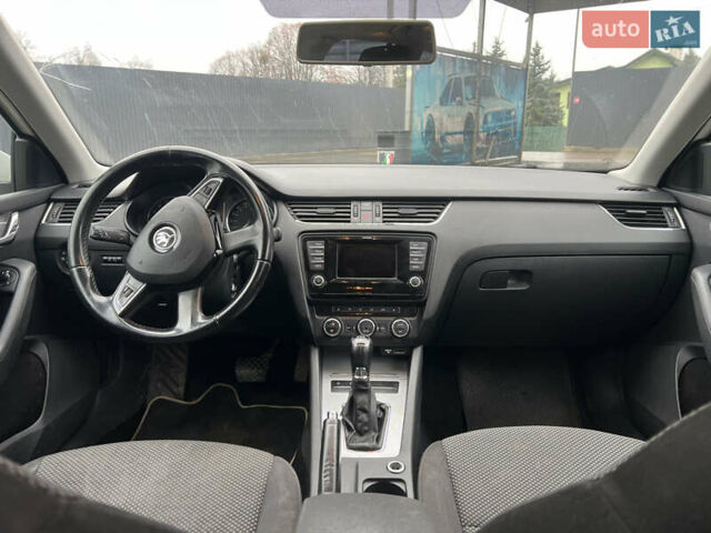 Белый Шкода Октавия, объемом двигателя 1.97 л и пробегом 309 тыс. км за 7750 $, фото 8 на Automoto.ua