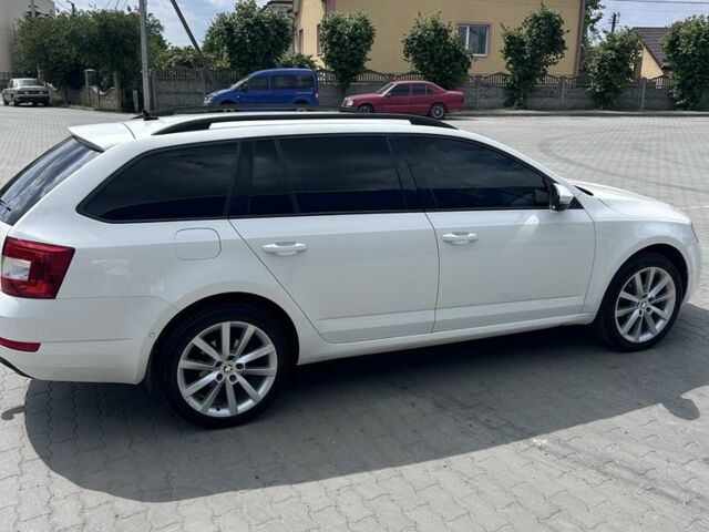 Белый Шкода Октавия, объемом двигателя 2 л и пробегом 230 тыс. км за 11200 $, фото 4 на Automoto.ua