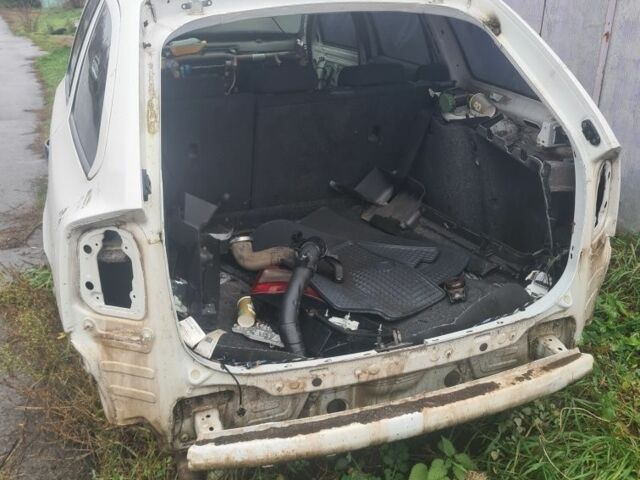 Білий Шкода Октавія, об'ємом двигуна 0 л та пробігом 200 тис. км за 799 $, фото 1 на Automoto.ua