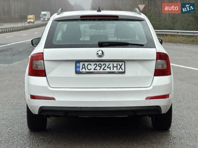 Білий Шкода Октавія, об'ємом двигуна 1.6 л та пробігом 204 тис. км за 11299 $, фото 6 на Automoto.ua