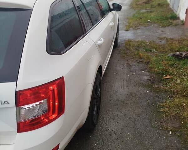 Білий Шкода Октавія, об'ємом двигуна 1.6 л та пробігом 350 тис. км за 8999 $, фото 2 на Automoto.ua