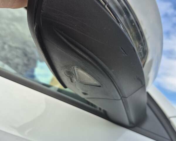 Білий Шкода Октавія, об'ємом двигуна 1.8 л та пробігом 182 тис. км за 11200 $, фото 16 на Automoto.ua