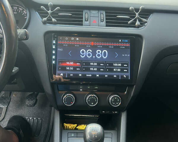 Белый Шкода Октавия, объемом двигателя 1.6 л и пробегом 242 тыс. км за 10300 $, фото 21 на Automoto.ua