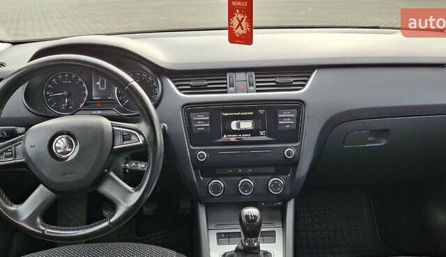 Шкода Октавія 2014 у Рожище на Automoto.ua Білий Шкода Октавія, об'ємом двигуна 1.6 л та пробігом 290 тис. км за 9300 $, фото 21 на Automoto.ua