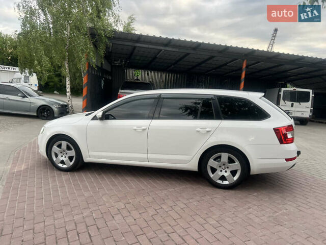 Белый Шкода Октавия, объемом двигателя 1.6 л и пробегом 240 тыс. км за 10300 $, фото 26 на Automoto.ua