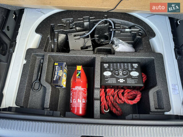 Белый Шкода Октавия, объемом двигателя 1.98 л и пробегом 199 тыс. км за 13500 $, фото 65 на Automoto.ua