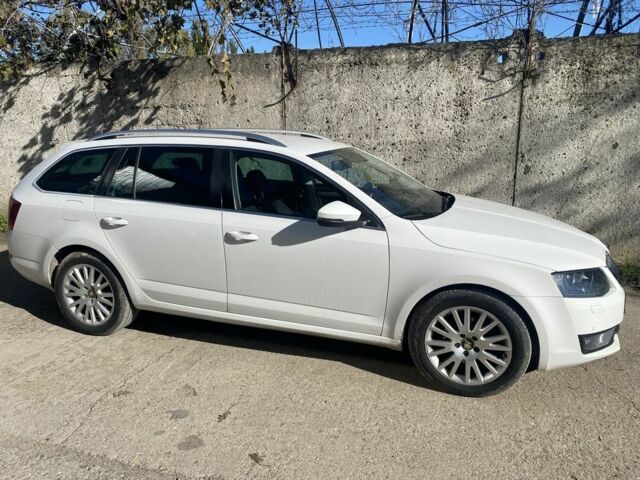 Шкода Октавия 2014 в Одессе на Automoto.ua Белый Шкода Октавия, объемом двигателя 2 л и пробегом 3 тыс. км за 9200 $, фото 1 на Automoto.ua