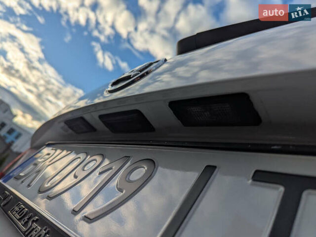 Белый Шкода Октавия, объемом двигателя 1.6 л и пробегом 338 тыс. км за 10399 $, фото 60 на Automoto.ua