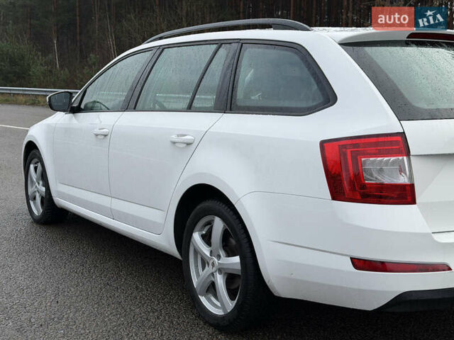 Білий Шкода Октавія, об'ємом двигуна 1.6 л та пробігом 204 тис. км за 11299 $, фото 26 на Automoto.ua