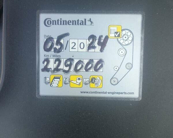 Белый Шкода Октавия, объемом двигателя 1.6 л и пробегом 241 тыс. км за 11300 $, фото 36 на Automoto.ua