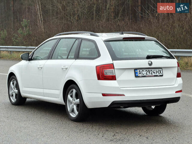 Білий Шкода Октавія, об'ємом двигуна 1.6 л та пробігом 204 тис. км за 11299 $, фото 4 на Automoto.ua