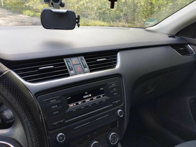 Шкода Октавія 2014 у Тернополі на Automoto.ua Білий Шкода Октавія, об'ємом двигуна 1.2 л та пробігом 218 тис. км за 8200 $, фото 20 на Automoto.ua