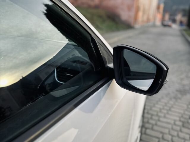 Белый Шкода Октавия, объемом двигателя 1.6 л и пробегом 270 тыс. км за 9999 $, фото 13 на Automoto.ua