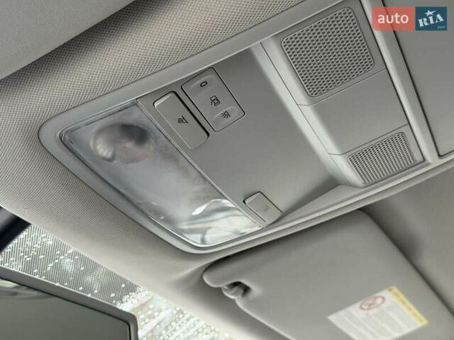 Білий Шкода Октавія, об'ємом двигуна 1.6 л та пробігом 204 тис. км за 11299 $, фото 60 на Automoto.ua