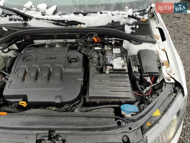 Белый Шкода Октавия, объемом двигателя 1.97 л и пробегом 241 тыс. км за 10999 $, фото 4 на Automoto.ua