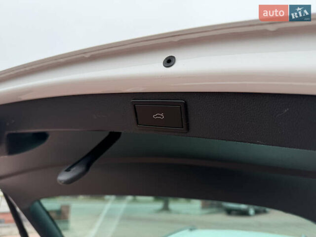 Белый Шкода Октавия, объемом двигателя 2 л и пробегом 230 тыс. км за 15300 $, фото 48 на Automoto.ua