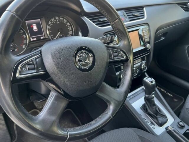 Белый Шкода Октавия, объемом двигателя 1.6 л и пробегом 260 тыс. км за 11200 $, фото 22 на Automoto.ua