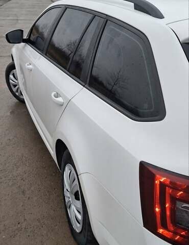 Белый Шкода Октавия, объемом двигателя 1.6 л и пробегом 289 тыс. км за 8700 $, фото 12 на Automoto.ua