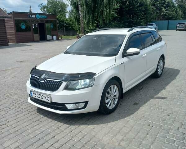 Белый Шкода Октавия, объемом двигателя 1.6 л и пробегом 241 тыс. км за 11300 $, фото 6 на Automoto.ua