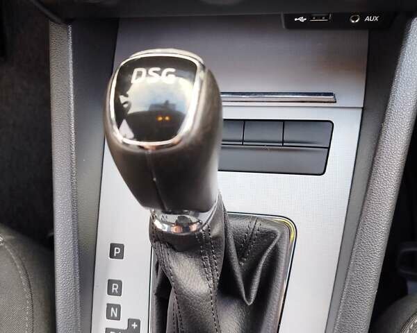 Шкода Октавия 2014 в Казатине на Automoto.ua Белый Шкода Октавия, объемом двигателя 1.97 л и пробегом 199 тыс. км за 11500 $, фото 12 на Automoto.ua