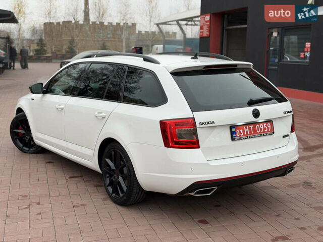 Белый Шкода Октавия, объемом двигателя 2 л и пробегом 230 тыс. км за 15300 $, фото 57 на Automoto.ua