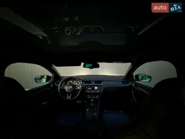 Белый Шкода Октавия, объемом двигателя 2 л и пробегом 203 тыс. км за 14500 $, фото 18 на Automoto.ua