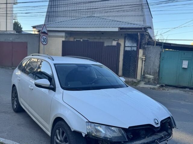 Белый Шкода Октавия, объемом двигателя 1.6 л и пробегом 311 тыс. км за 6600 $, фото 2 на Automoto.ua