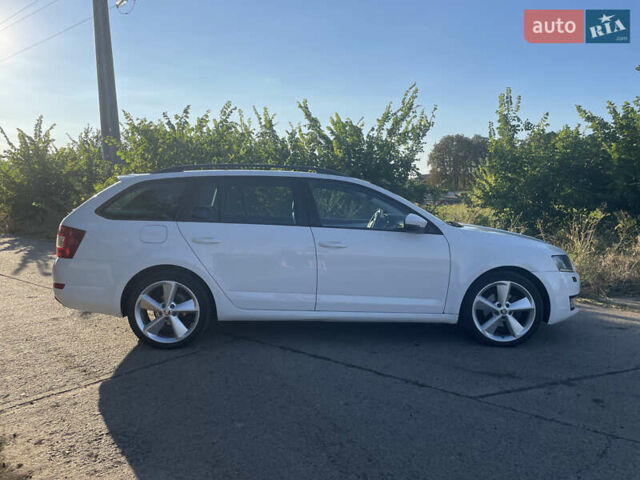 Белый Шкода Октавия, объемом двигателя 1.97 л и пробегом 303 тыс. км за 13500 $, фото 6 на Automoto.ua