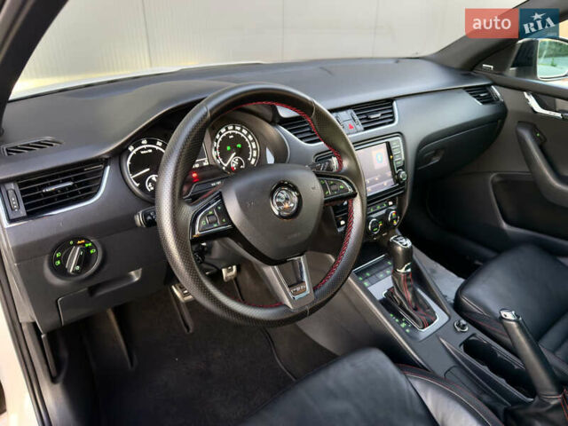 Белый Шкода Октавия, объемом двигателя 2 л и пробегом 203 тыс. км за 14500 $, фото 13 на Automoto.ua