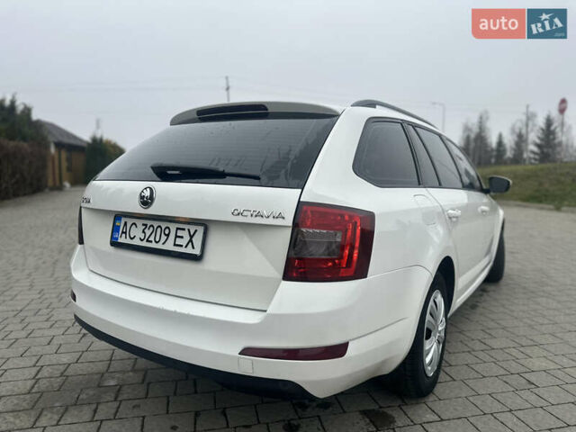 Білий Шкода Октавія, об'ємом двигуна 1.6 л та пробігом 284 тис. км за 8600 $, фото 15 на Automoto.ua