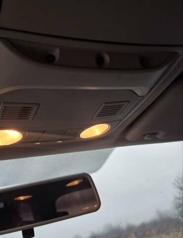 Белый Шкода Октавия, объемом двигателя 1.6 л и пробегом 289 тыс. км за 8700 $, фото 35 на Automoto.ua