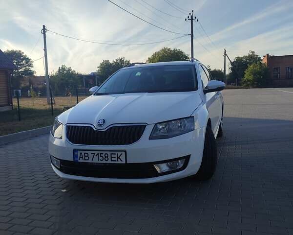 Білий Шкода Октавія, об'ємом двигуна 1.6 л та пробігом 251 тис. км за 10800 $, фото 39 на Automoto.ua