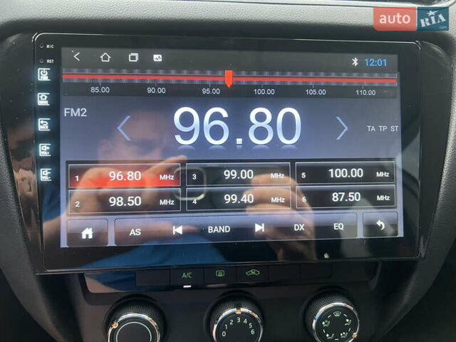 Белый Шкода Октавия, объемом двигателя 1.6 л и пробегом 250 тыс. км за 11500 $, фото 29 на Automoto.ua